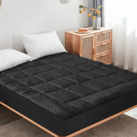 Solid-color Embossed Mattress Bedspread (Option: Black-Twin)